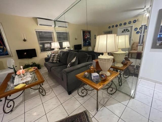 Fortlauderdale Beach Apartment 포트 로더데일 외부 사진